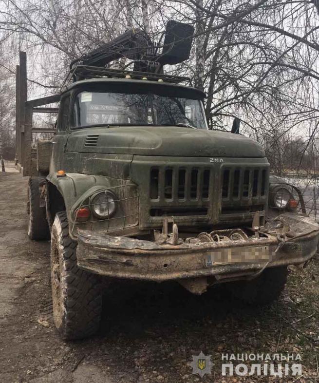 Новини Вінниці - фото з Підлога встелена доларами: на Вінниччині КОРД взяв банду чорних лісорубів