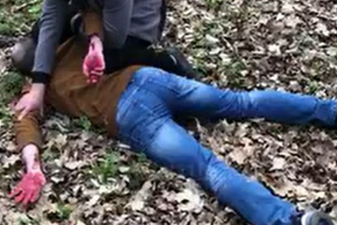 Новини Вінниці - фото з Cкандальне відео, двоповерховий бус та інше важливе за 13 квітня на 20minut.ua У вінницькому Лісопарку блогери зловили «педофіла» з руками в... кетчупі