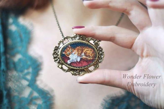 Новини Вінниці - фото з «Хочу щось по собі залишити»: вінничанка створює унікальні прикраси з мініатюрною вишивкою