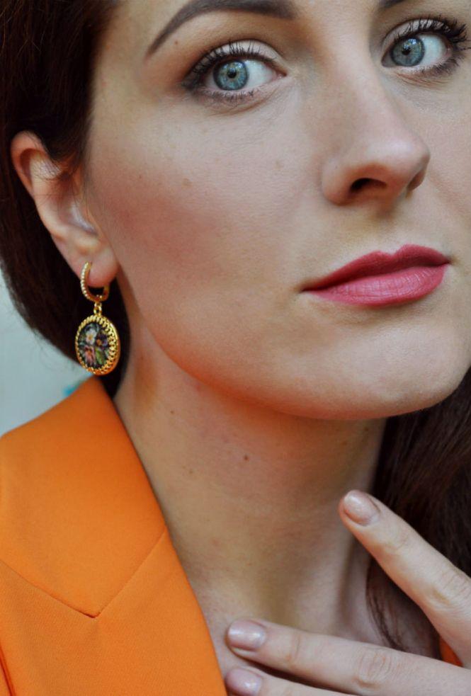 Новини Вінниці - фото з «Хочу щось по собі залишити»: вінничанка створює унікальні прикраси з мініатюрною вишивкою