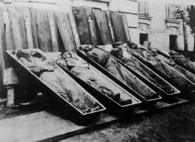 Новини Тернополя - фото з «М’ясорубка», геноцид та знищене місто: як радянські солдати зачищали Тернопіль під час Другої світової (ВІДЕО, ФОТО 18+)