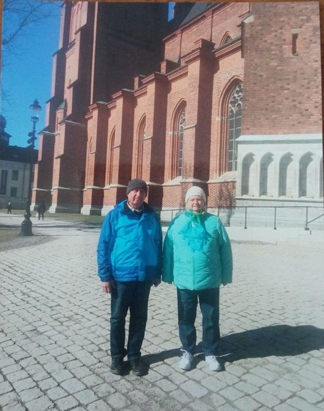 Новини Вінниці - фото з Після смерті дружини чоловік знайшов її вірші й підготував збірку. Про що розкажуть «Сестри»?