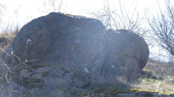 Новини Вінниці - фото з «Це справжній музей каменів…» Пропонуємо оглянути дивовижні зображення на березі Бугу