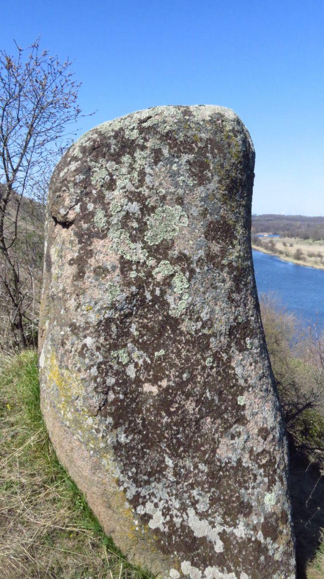 Новини Вінниці - фото з «Це справжній музей каменів…» Пропонуємо оглянути дивовижні зображення на березі Бугу