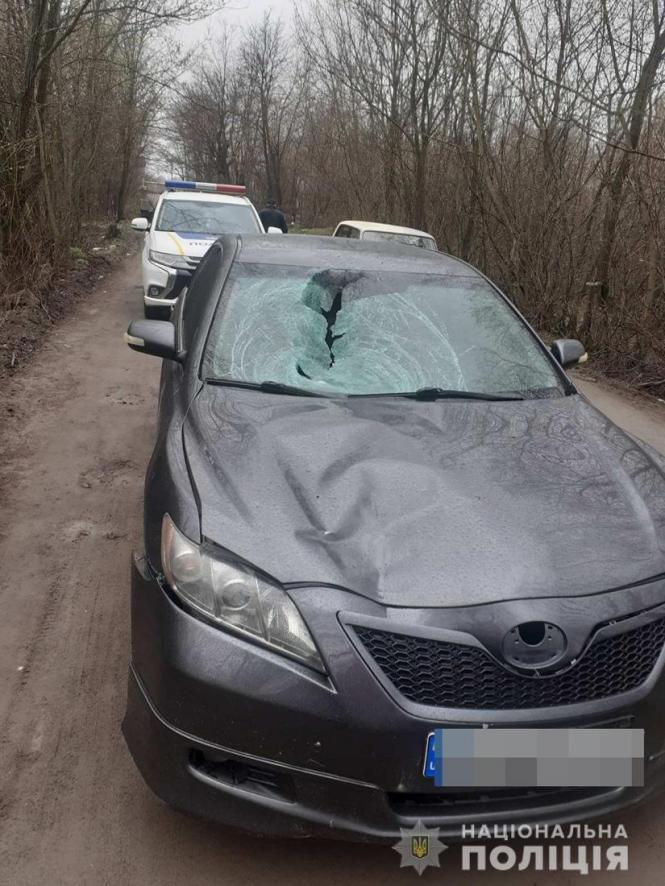 Новини Житомира - фото з Фатальна ДТП у центрі Коростеня: 20-річний п’яний водій «Тойоти» насмерть
збив чоловіка і втік