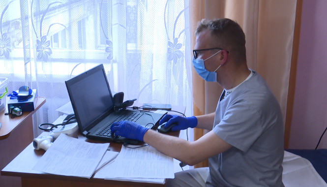 Новини Тернополя - фото з У геріатричному центрі в Петрикові майже всі підопічні хочуть вакцинуватися Pfizer. Що розповідають?