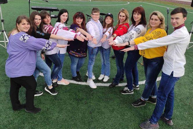 Новини Вінниці - фото з Учні та вчителі школи №20 зняли кліп та записали пісню про COVID-19