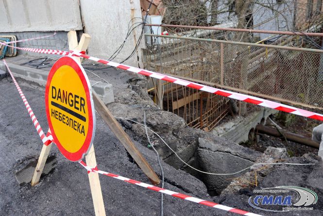 Новини Вінниці - фото з Затори, перегони з поліцією та обвалений міст: важливе за 20 квітня на 20minut.ua У Немирові обвалився міст, який почали капітально ремонтувати