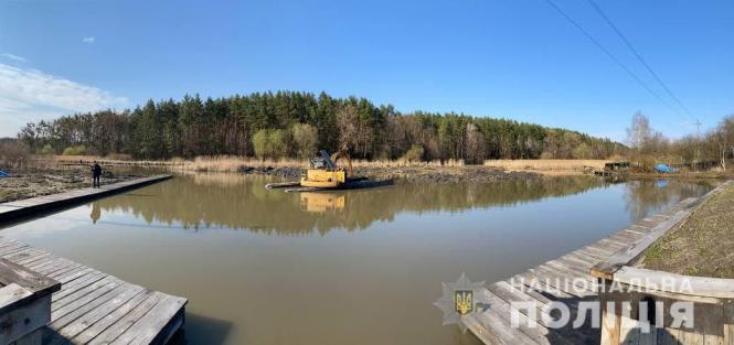 Новини Житомира - фото з Житель Пряжева вирішив поглибити дно річки Гуйва біля свого будинку: завадила поліція