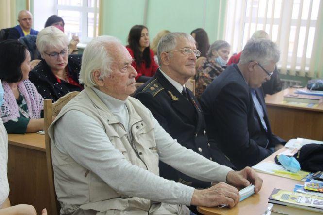 Новини Вінниці - фото з «У мене все імпортне, тільки чоловік з Вапнярки». Крилаті фрази сатирика Олега  Чорногуза