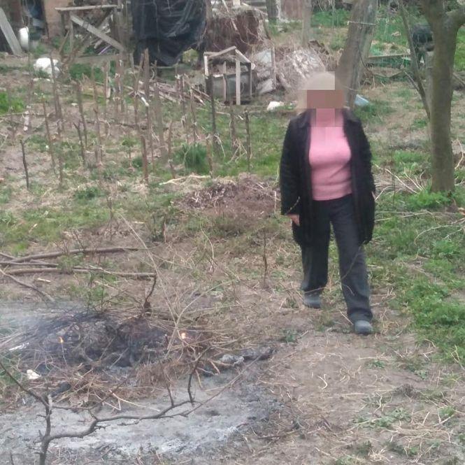 Новини Вінниці - фото з «Щоб біля хати не воняло». На Лермонтова чоловік варив смолу за парканом свого двору