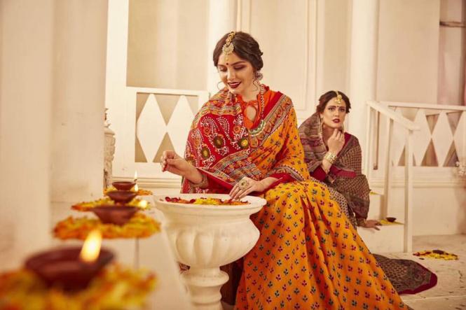 На зображенні може бути: 2 людини та люди стоять