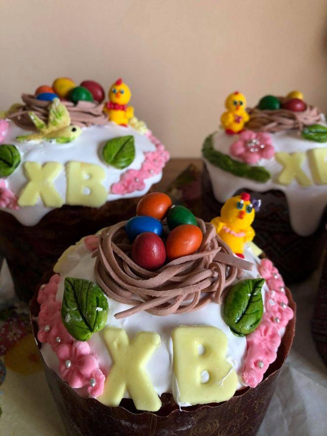 Новини Тернополя - фото з Ароматні та пухкенькі пасочки: особливі рецепти від тернопільських кондитерок та відомих господинь