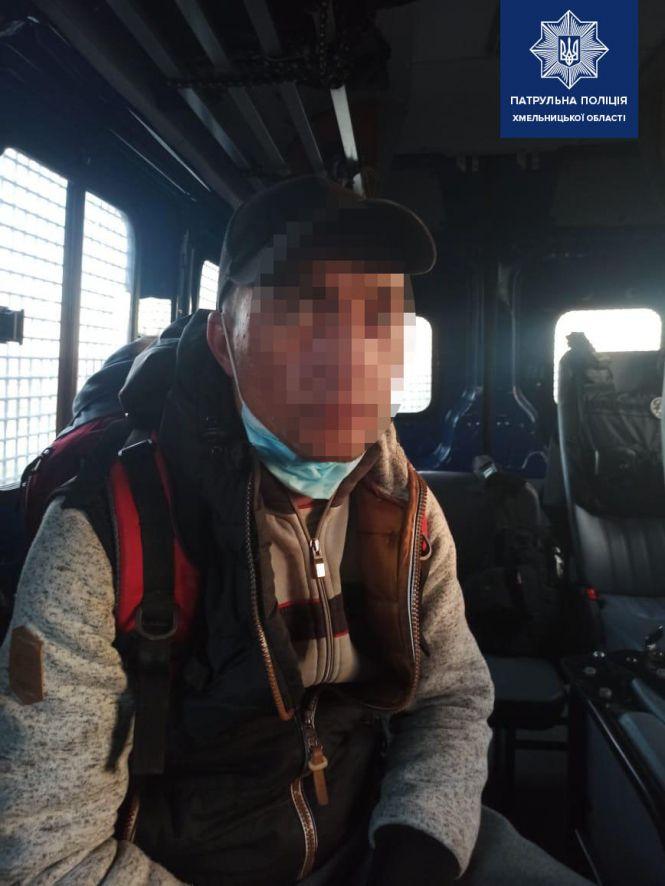 Новини Хмельницького - фото з На вулицях Хмельницького спіймали 4 молодиків з наркотиками (ФОТО)