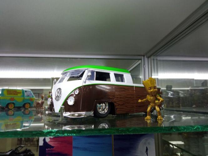 Новини Вінниці - фото з Бетмобіль, фургончик Скубі-Ду, Делоріан: якою буде нова експозиція у музеї моделей транспорту