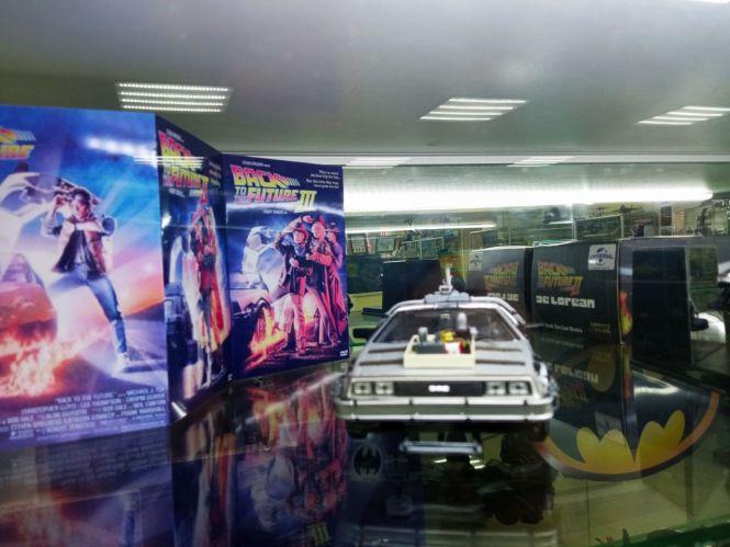 Новини Вінниці - фото з Бетмобіль, фургончик Скубі-Ду, Делоріан: якою буде нова експозиція у музеї моделей транспорту