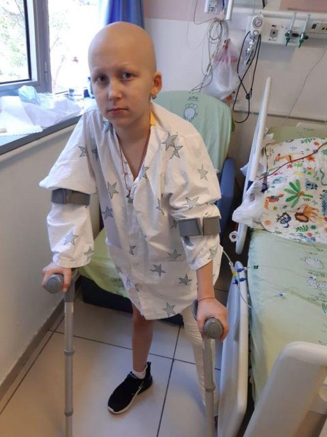 Новини Вінниці - фото з «Це останній шанс на її порятунок»: 12-річній Ангеліні терміново потрібна пересадка кісткового мозку