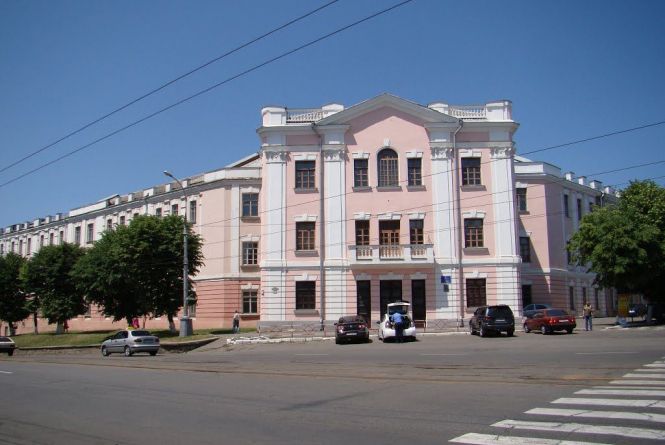 Новини Вінниці - фото з Малєца засудили, покинуте немовля та інше важливе за 27 квітня на 20minut.ua У Вінниці адреси закріпили за школами. Хто вчитиметься у престижних закладах?