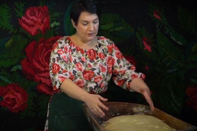 Новини Вінниці - фото з Олена Павлова про особливу паску з шафраном й родинну історію російсько-українського кохання