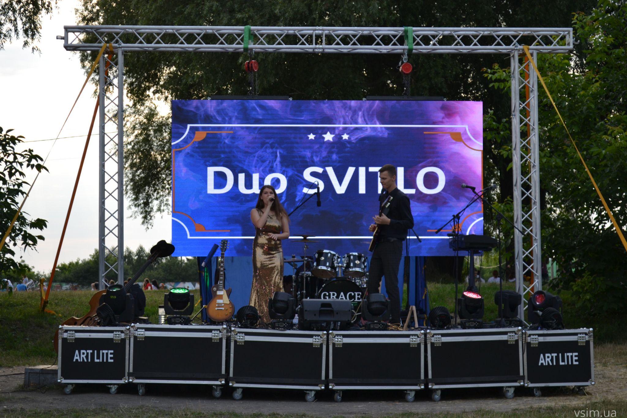 Новини Хмельницького - фото з Фудкорт, музика та кіно: у Молодіжному парку триває «Американський пікнік» (ФОТО, ВІДЕО)