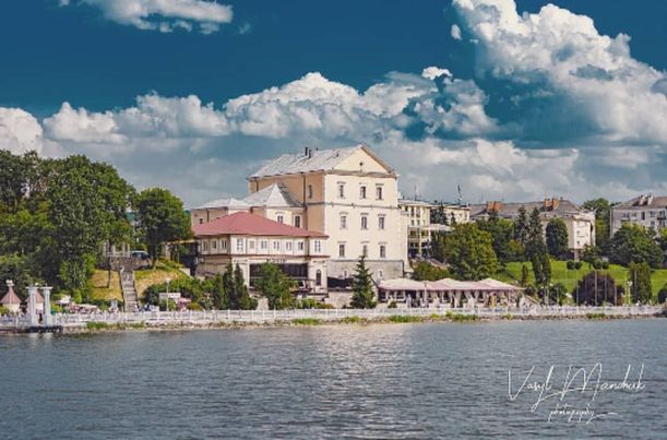 Відкрити світлину