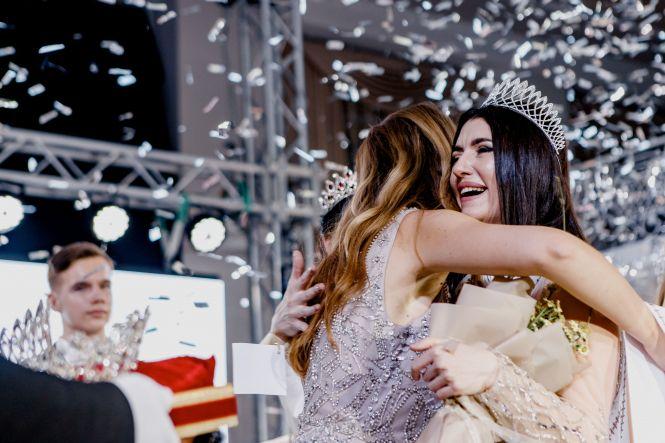 Новини Вінниці - фото з Корони отримали всі. Хто переміг у конкурсі «Місіс Вінниця та Місіс Поділля-2021»