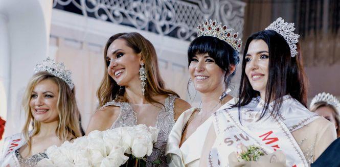 Новини Вінниці - фото з Корони отримали всі. Хто переміг у конкурсі «Місіс Вінниця та Місіс Поділля-2021»