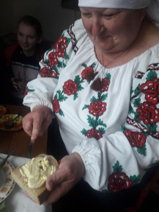 Новини Вінниці - фото з Як у Петрашівці масло «били». Пропонуємо майстер-клас для поповнення Великоднього кошика