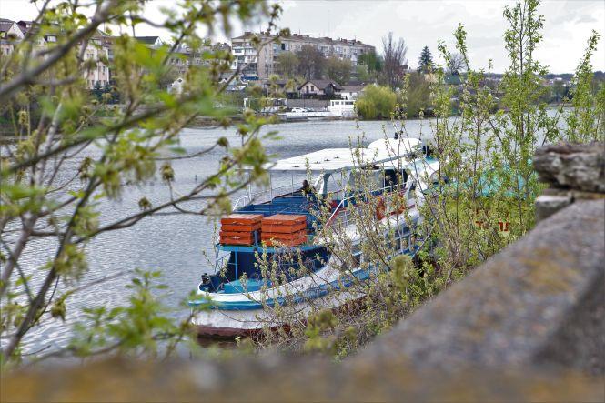 Новини Вінниці - фото з У Вінниці запрацював фонтан Roshen і відновили прогулянки на теплоходах