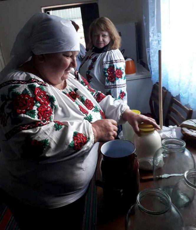 Новини Вінниці - фото з Як у Петрашівці масло «били». Пропонуємо майстер-клас для поповнення Великоднього кошика