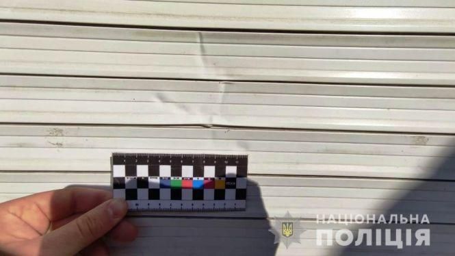 Новини Козятина - фото з Так хотів випити, що дістав пістолет: в Козятині затримали хулігана, який погрожував продавчині