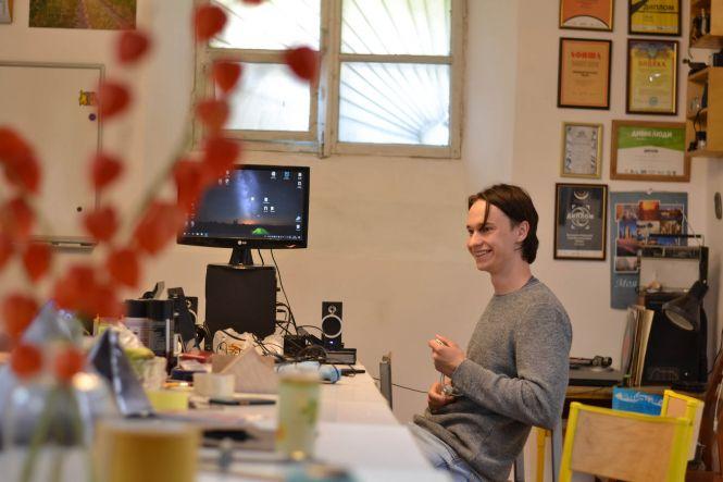 Новини Вінниці - фото з Робить фотокамери з бляшанок і протигазу: про пінхол-зйомку фотографа Олексія Кібкало