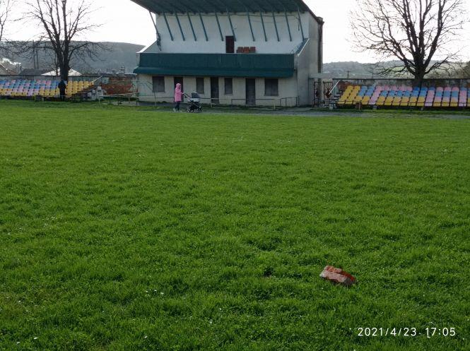 Новини Тернополя - фото з Район, як є: чи вирішать питання доріг, каналізації та стадіону в Монастириськах (ВІДЕО)