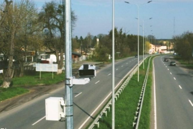 Новини Вінниці - фото з ДТП зі школярем та камери на дорогах: важливе за 5 травня на 20minut.ua Посміхніться, вас знімають. На трасах М-12 і М-21 ставлять камери автофіксації порушень