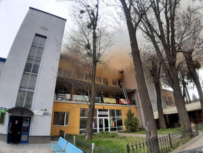 Новини Вінниці - фото з «На вулицю вийшов я, а за мною лише дим...» Як розвивались події під час пожежі на Бевза