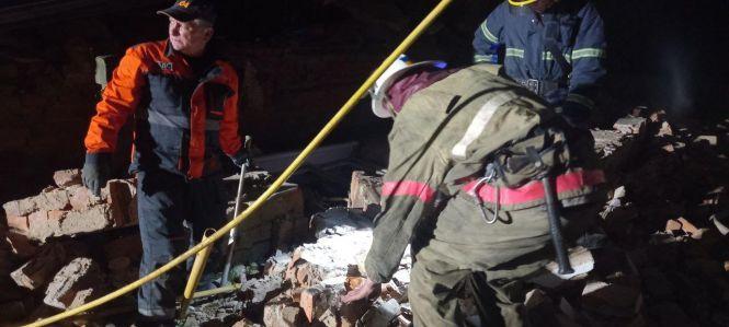 Новини Вінниці - фото з Вибух газу на Гайсинщині. З-під завалів діставали потерпілу власницю будинку