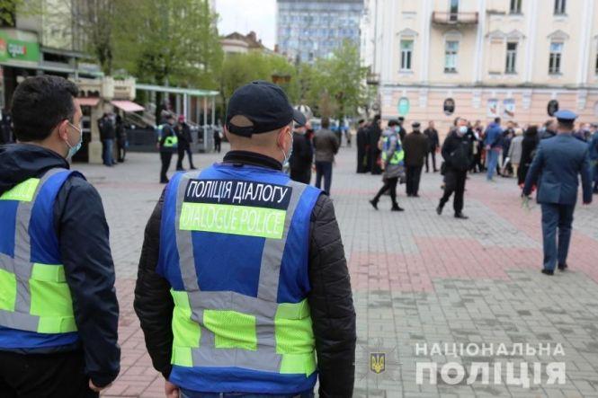 Новини Вінниці - фото з Посилений режим служби. На вулиці вийшли поліцейські та військові