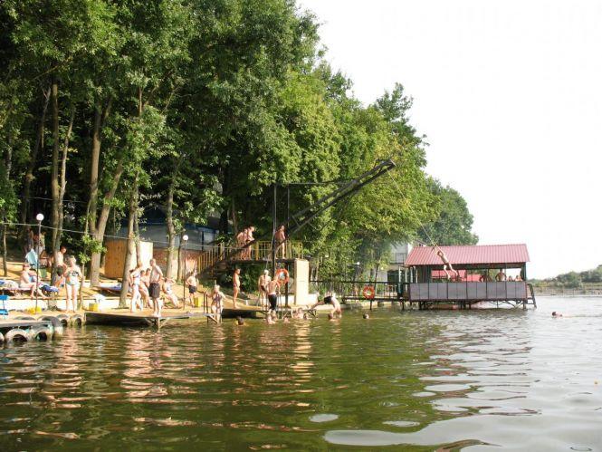 Новини Вінниці - фото з Цивілізована маївка. Сім вінницьких заміських комплексів, де є водойма і мангал