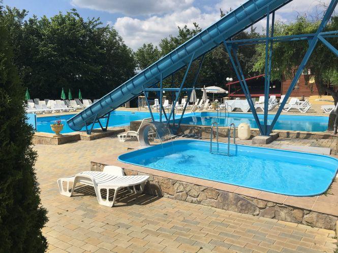 Новини Вінниці - фото з Цивілізована маївка. Сім вінницьких заміських комплексів, де є водойма і мангал