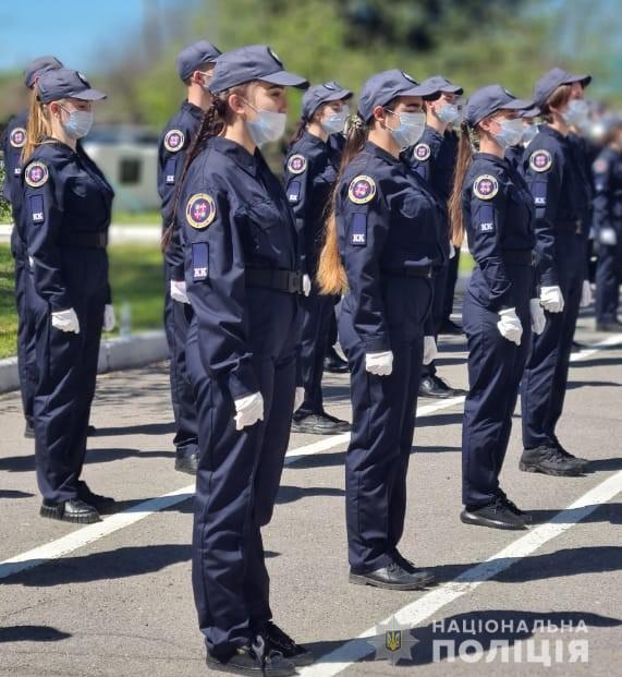 Новини Вінниці - фото з У Вінниці 36 юнаків та дівчат дали клятву кадета та засадили алею слави