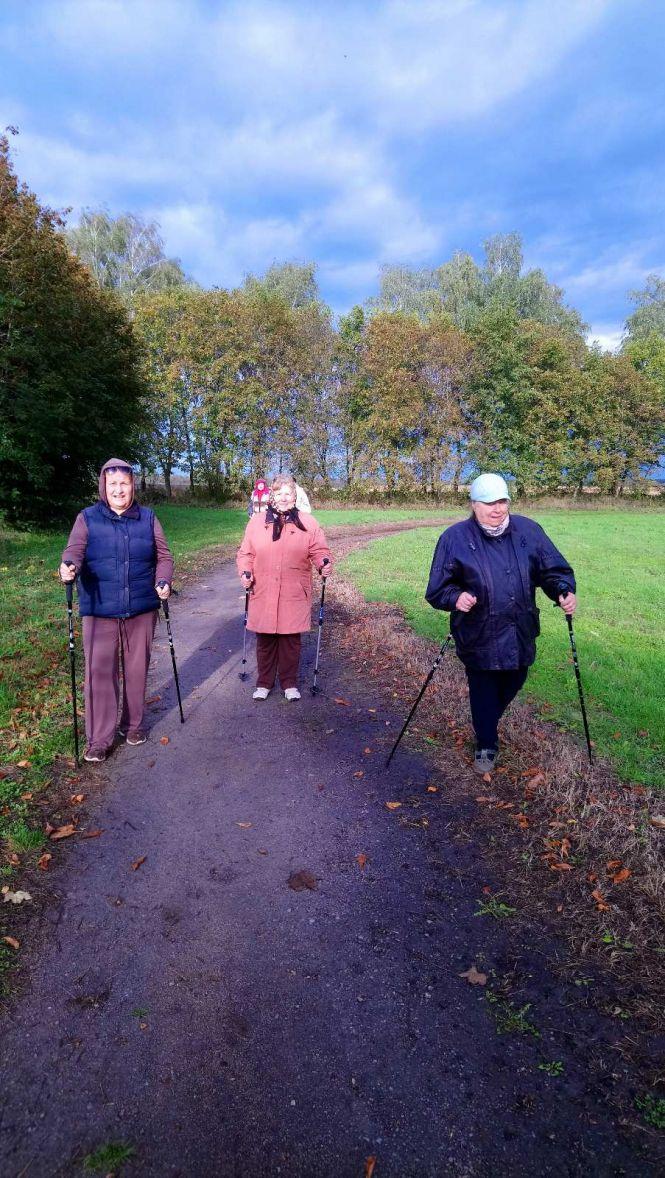 Новини Козятина - фото з У Козятині набирає популярності скандинавська ходьба