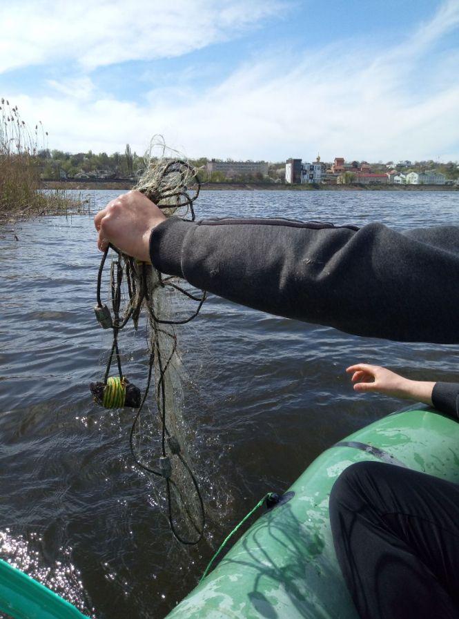 Новини Вінниці - фото з «Врятувати черепаху». Як вінничани випускали з сіток здобич браконьєрів біля Фестивального