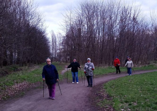 Новини Козятина - фото з У Козятині набирає популярності скандинавська ходьба