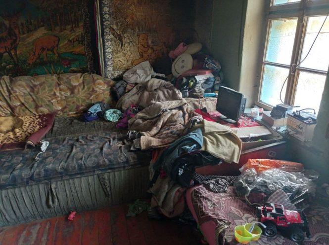 Новини Тернополя - фото з Без світла, газу та води: як живуть роми у Великій Березовиці? Ексклюзивний репортаж "20 хвилин"