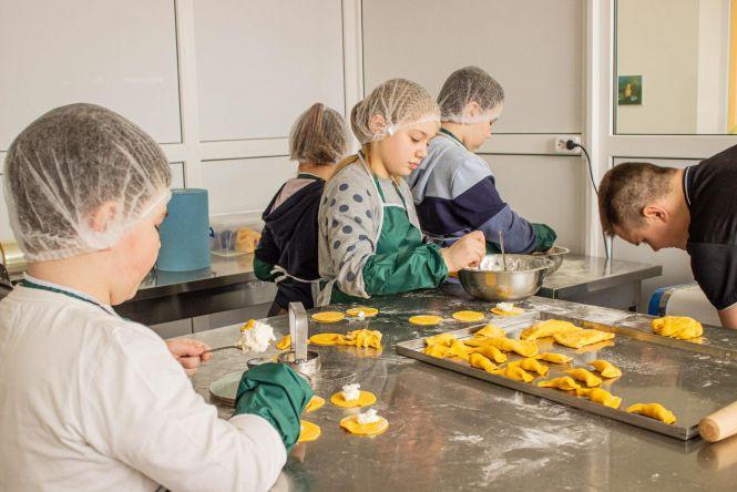 Новини Хмельницького - фото з Ручна ліпка й авторська рецептура. Розповідаємо про магазин напівфабрикатів “Мамині варенички” (Новини компаній)