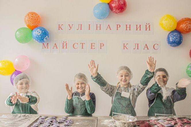 Новини Хмельницького - фото з Ручна ліпка й авторська рецептура. Розповідаємо про магазин напівфабрикатів “Мамині варенички” (Новини компаній)