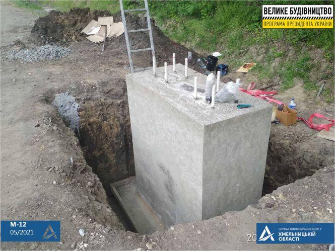 Новини Хмельницького - фото з На трасі М-12 неподалік Хмельницького влаштовують систему зважування авто у русі