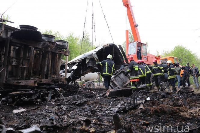 Новини Хмельницького - фото з Автотроща з 4 загиблими у Хмельницькому районі. Шукають свідків