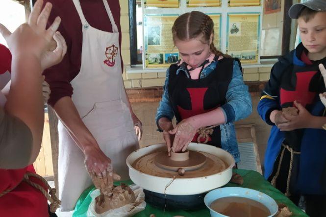 Новини Хмельницького - фото з Святий Дунстан знову збирає дітей та дорослих на середньовічний фестиваль (Новини компаній)