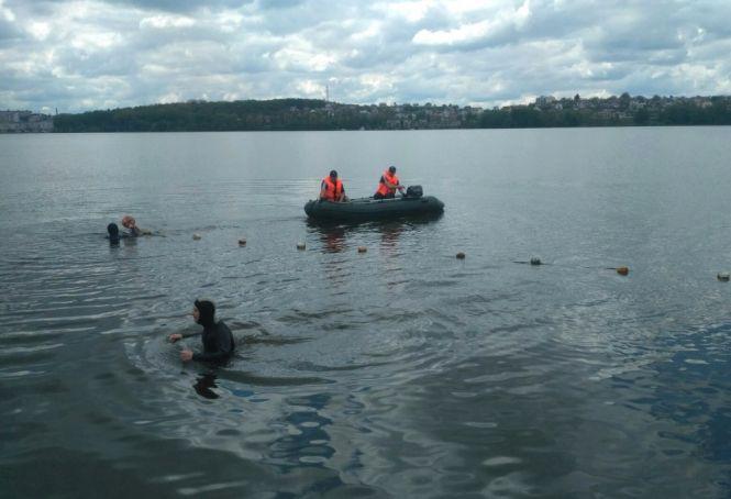 Новини Тернополя - фото з Душові – без кранів, а переодягальні – з павутиною. Ми перевірили, чи готові пляжі до сезону (ФОТО)